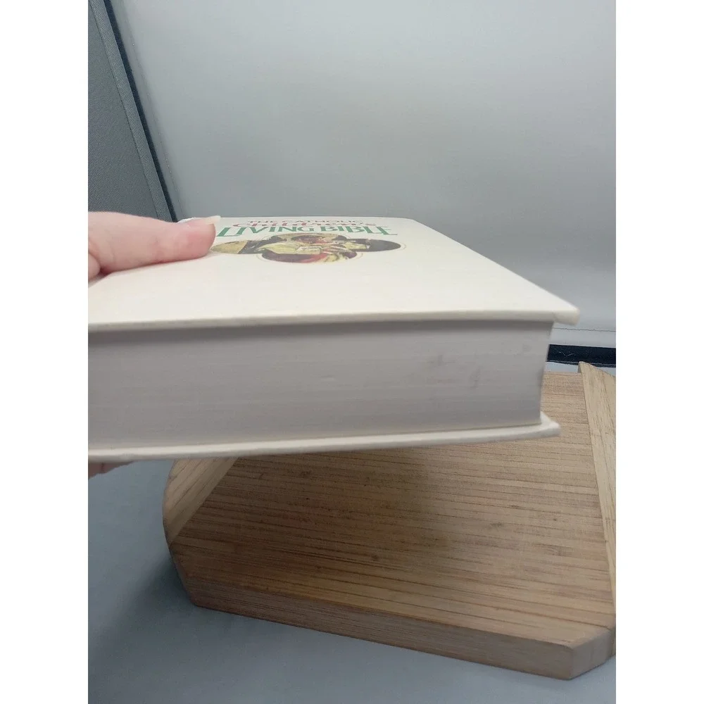 The Catholic Children's Living Bible Tyndale‎
